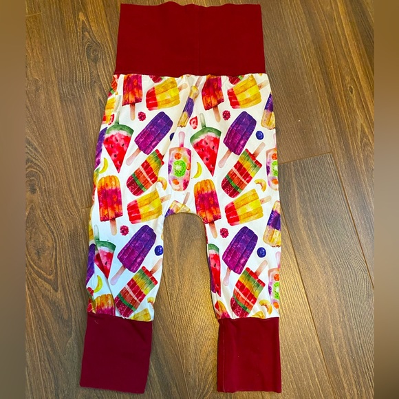 Grow with me pants, popsicles pattern 6-36 months, handmade, burgundy - Picture 2 of 3
